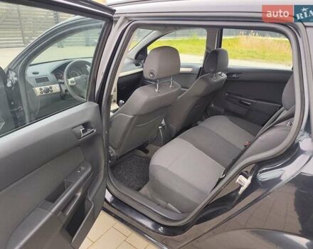 Чорний Опель Астра, об'ємом двигуна 1.6 л та пробігом 217 тис. км за 5400 $, фото 18 на Automoto.ua