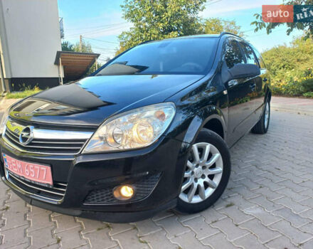 Черный Опель Астра, объемом двигателя 1.6 л и пробегом 260 тыс. км за 6000 $, фото 3 на Automoto.ua