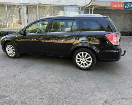 Черный Опель Астра, объемом двигателя 1.6 л и пробегом 219 тыс. км за 6000 $, фото 7 на Automoto.ua