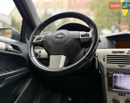 Опель Астра 2008 в Ровно на Automoto.ua Черный Опель Астра, объемом двигателя 1.7 л и пробегом 330 тыс. км за 4300 $, фото 32 на Automoto.ua