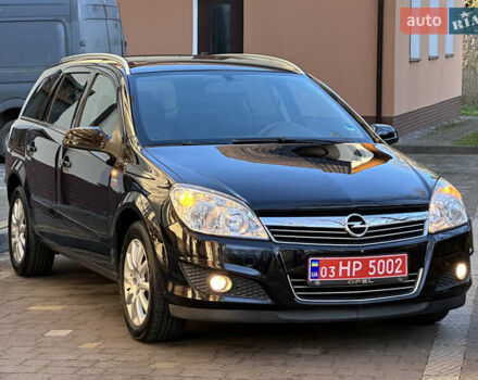 Черный Опель Астра, объемом двигателя 1.6 л и пробегом 180 тыс. км за 5499 $, фото 81 на Automoto.ua