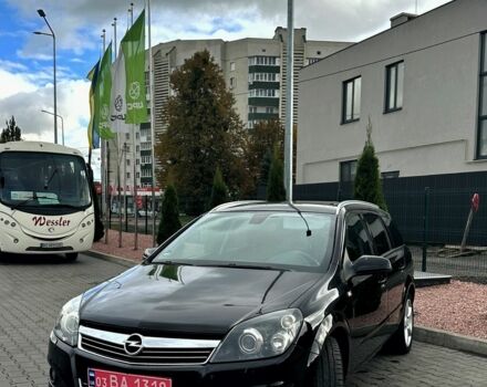 Черный Опель Астра, объемом двигателя 1.8 л и пробегом 225 тыс. км за 5800 $, фото 1 на Automoto.ua