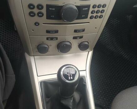 Черный Опель Астра, объемом двигателя 1.6 л и пробегом 200 тыс. км за 6000 $, фото 14 на Automoto.ua