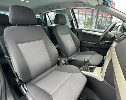 Чорний Опель Астра, об'ємом двигуна 1.6 л та пробігом 247 тис. км за 5800 $, фото 28 на Automoto.ua