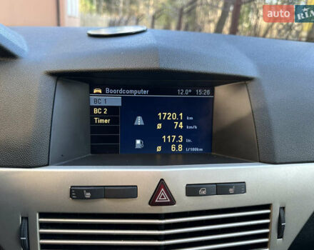 Черный Опель Астра, объемом двигателя 1.6 л и пробегом 180 тыс. км за 5499 $, фото 132 на Automoto.ua