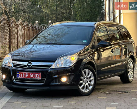 Черный Опель Астра, объемом двигателя 1.6 л и пробегом 180 тыс. км за 5499 $, фото 5 на Automoto.ua