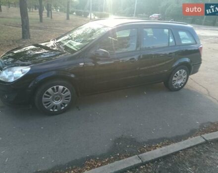Черный Опель Астра, объемом двигателя 1.6 л и пробегом 220 тыс. км за 5950 $, фото 4 на Automoto.ua