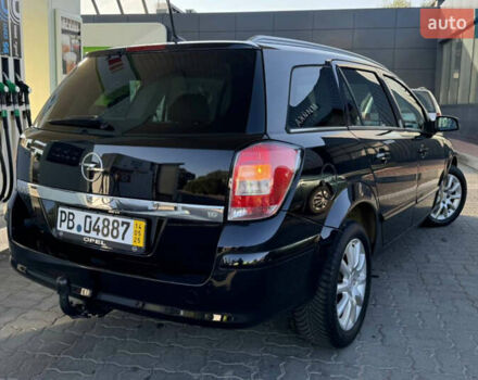 Черный Опель Астра, объемом двигателя 1.6 л и пробегом 197 тыс. км за 5700 $, фото 3 на Automoto.ua