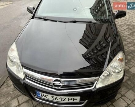 Черный Опель Астра, объемом двигателя 1.7 л и пробегом 276 тыс. км за 5200 $, фото 10 на Automoto.ua