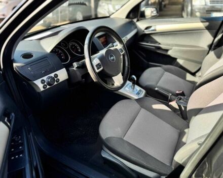 Черный Опель Астра, объемом двигателя 1.6 л и пробегом 237 тыс. км за 6100 $, фото 10 на Automoto.ua