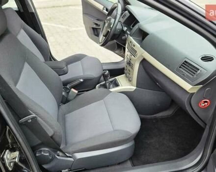 Черный Опель Астра, объемом двигателя 1.6 л и пробегом 209 тыс. км за 5850 $, фото 50 на Automoto.ua