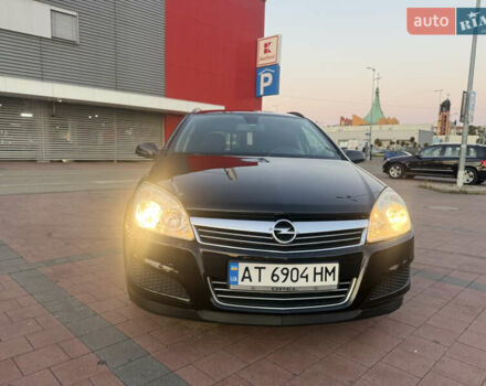 Черный Опель Астра, объемом двигателя 1.69 л и пробегом 260 тыс. км за 5550 $, фото 12 на Automoto.ua