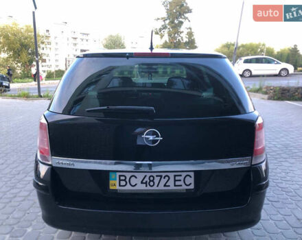 Черный Опель Астра, объемом двигателя 1.7 л и пробегом 253 тыс. км за 3950 $, фото 6 на Automoto.ua