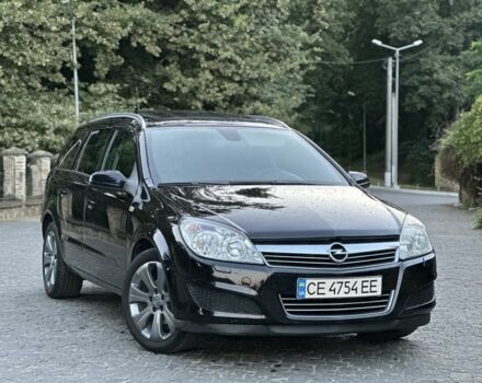 Черный Опель Астра, объемом двигателя 1.7 л и пробегом 280 тыс. км за 5600 $, фото 2 на Automoto.ua