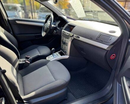 Черный Опель Астра, объемом двигателя 1.6 л и пробегом 237 тыс. км за 6100 $, фото 13 на Automoto.ua