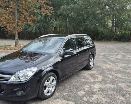 Опель Астра 2008 в Черкассах на Automoto.ua Черный Опель Астра, объемом двигателя 1.6 л и пробегом 175 тыс. км за 5500 $, фото 1 на Automoto.ua