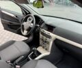 Черный Опель Астра, объемом двигателя 1.8 л и пробегом 225 тыс. км за 5800 $, фото 12 на Automoto.ua