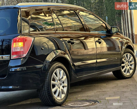 Черный Опель Астра, объемом двигателя 1.6 л и пробегом 180 тыс. км за 5499 $, фото 91 на Automoto.ua