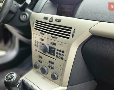 Черный Опель Астра, объемом двигателя 1.6 л и пробегом 209 тыс. км за 5850 $, фото 57 на Automoto.ua