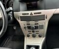 Черный Опель Астра, объемом двигателя 1.8 л и пробегом 225 тыс. км за 5800 $, фото 13 на Automoto.ua