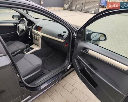 Чорний Опель Астра, об'ємом двигуна 1.6 л та пробігом 217 тис. км за 5400 $, фото 20 на Automoto.ua