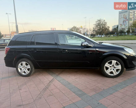 Черный Опель Астра, объемом двигателя 1.69 л и пробегом 260 тыс. км за 5550 $, фото 3 на Automoto.ua