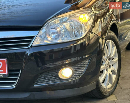 Черный Опель Астра, объемом двигателя 1.6 л и пробегом 180 тыс. км за 5499 $, фото 23 на Automoto.ua