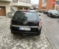 Черный Опель Астра, объемом двигателя 1.7 л и пробегом 276 тыс. км за 5200 $, фото 5 на Automoto.ua
