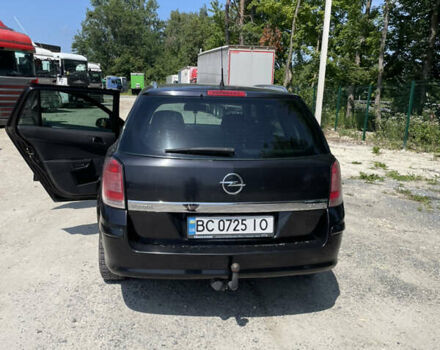 Черный Опель Астра, объемом двигателя 1.69 л и пробегом 284 тыс. км за 5700 $, фото 5 на Automoto.ua