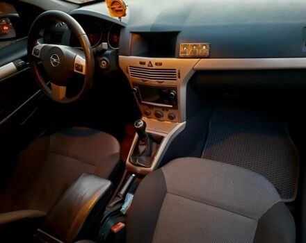 Опель Астра 2008 в Дубно на Automoto.ua Черный Опель Астра, объемом двигателя 1.6 л и пробегом 325 тыс. км за 4400 $, фото 18 на Automoto.ua