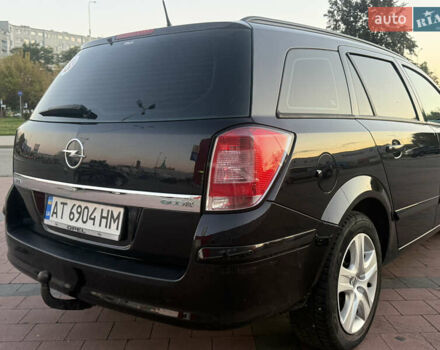 Черный Опель Астра, объемом двигателя 1.69 л и пробегом 260 тыс. км за 5550 $, фото 15 на Automoto.ua