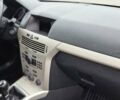 Черный Опель Астра, объемом двигателя 1.6 л и пробегом 210 тыс. км за 5850 $, фото 39 на Automoto.ua