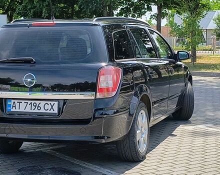 Черный Опель Астра, объемом двигателя 1.7 л и пробегом 260 тыс. км за 4700 $, фото 5 на Automoto.ua