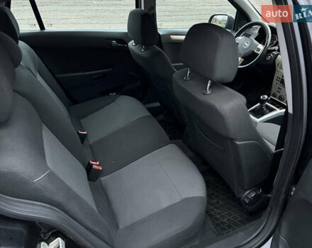 Черный Опель Астра, объемом двигателя 1.8 л и пробегом 209 тыс. км за 5600 $, фото 25 на Automoto.ua