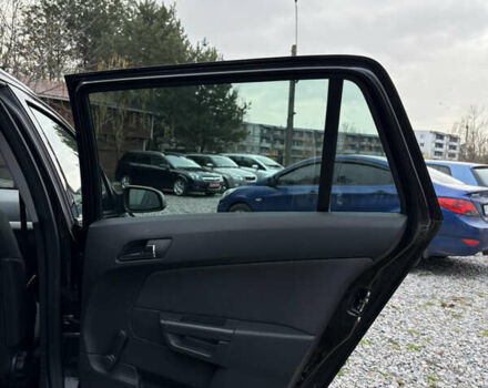 Чорний Опель Астра, об'ємом двигуна 1.6 л та пробігом 208 тис. км за 5400 $, фото 29 на Automoto.ua