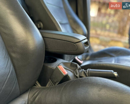 Черный Опель Астра, объемом двигателя 1.6 л и пробегом 180 тыс. км за 5499 $, фото 115 на Automoto.ua