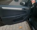 Черный Опель Астра, объемом двигателя 1.6 л и пробегом 327 тыс. км за 4400 $, фото 11 на Automoto.ua
