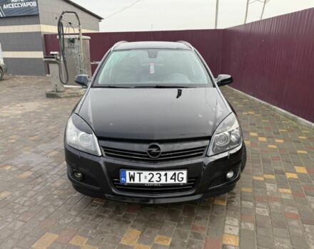 Черный Опель Астра, объемом двигателя 1.7 л и пробегом 240 тыс. км за 2800 $, фото 1 на Automoto.ua