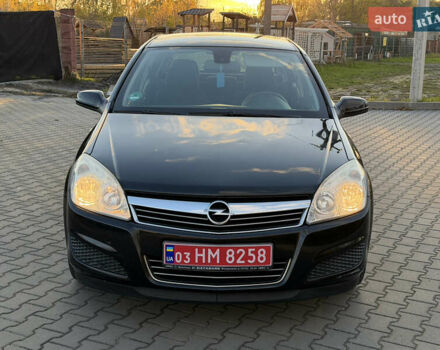 Опель Астра 2008 в Луцке на Automoto.ua Черный Опель Астра, объемом двигателя 1.6 л и пробегом 203 тыс. км за 4550 $, фото 6 на Automoto.ua