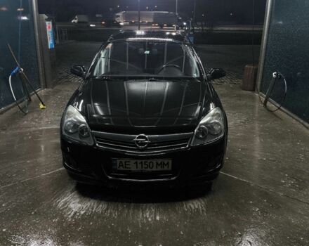 Черный Опель Астра, объемом двигателя 1.6 л и пробегом 226 тыс. км за 5900 $, фото 1 на Automoto.ua