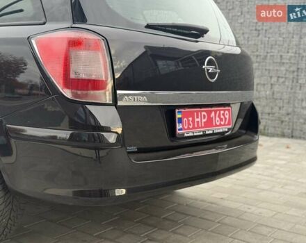 Чорний Опель Астра, об'ємом двигуна 1.6 л та пробігом 241 тис. км за 5499 $, фото 16 на Automoto.ua