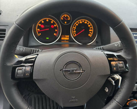 Черный Опель Астра, объемом двигателя 1.8 л и пробегом 223 тыс. км за 6300 $, фото 12 на Automoto.ua