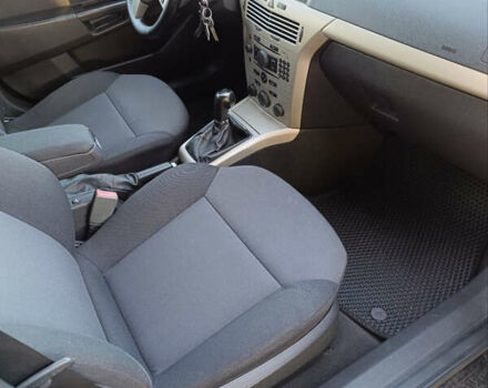 Опель Астра 2008 в Тростянце на Automoto.ua Черный Опель Астра, объемом двигателя 1.69 л и пробегом 292 тыс. км за 6200 $, фото 15 на Automoto.ua