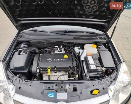 Чорний Опель Астра, об'ємом двигуна 1.6 л та пробігом 217 тис. км за 5400 $, фото 23 на Automoto.ua