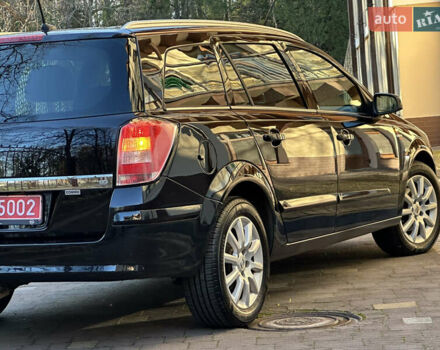 Черный Опель Астра, объемом двигателя 1.6 л и пробегом 180 тыс. км за 5499 $, фото 89 на Automoto.ua