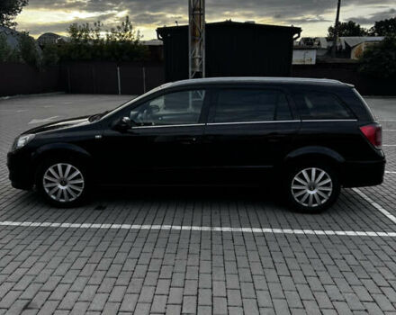 Черный Опель Астра, объемом двигателя 1.8 л и пробегом 405 тыс. км за 5500 $, фото 4 на Automoto.ua