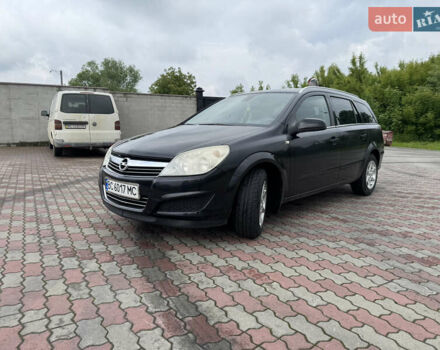 Черный Опель Астра, объемом двигателя 1.36 л и пробегом 213 тыс. км за 3900 $, фото 3 на Automoto.ua
