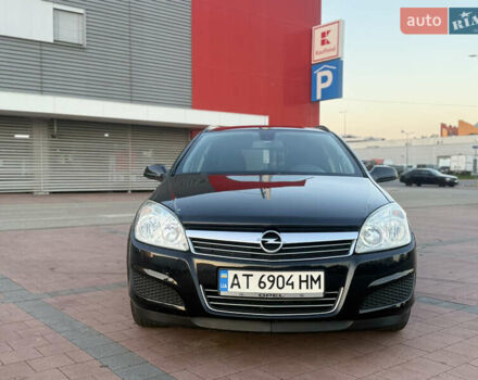 Черный Опель Астра, объемом двигателя 1.69 л и пробегом 260 тыс. км за 5550 $, фото 1 на Automoto.ua