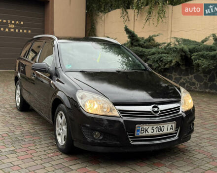 Чорний Опель Астра, об'ємом двигуна 1.7 л та пробігом 330 тис. км за 4400 $, фото 4 на Automoto.ua