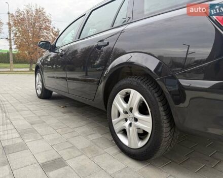 Чорний Опель Астра, об'ємом двигуна 1.6 л та пробігом 241 тис. км за 5499 $, фото 15 на Automoto.ua